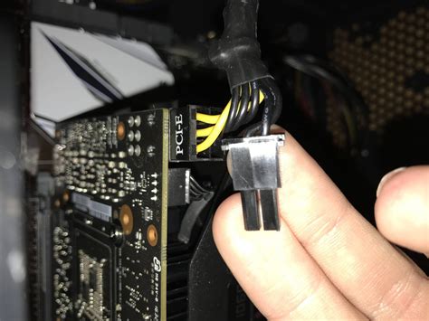 graphics card fans not spinning|[SOLVED] .